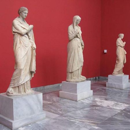 Jupiter Boutique Apartment Next To Athens Museum Экстерьер фото