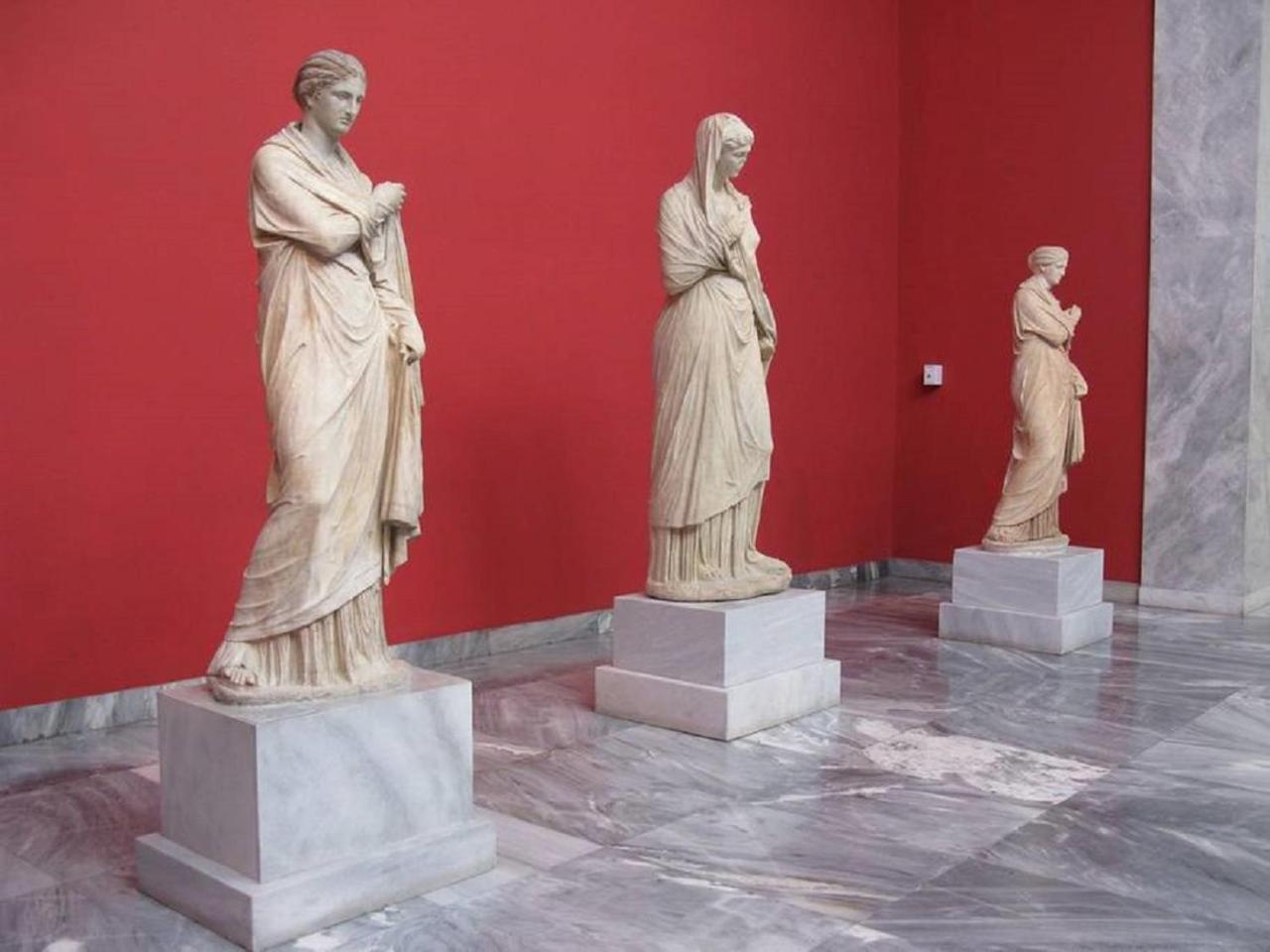 Jupiter Boutique Apartment Next To Athens Museum Экстерьер фото